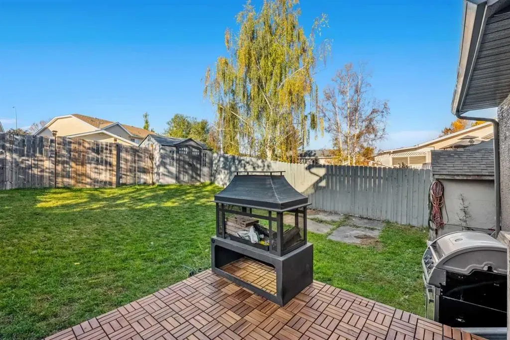 25 Sheep River Drive
