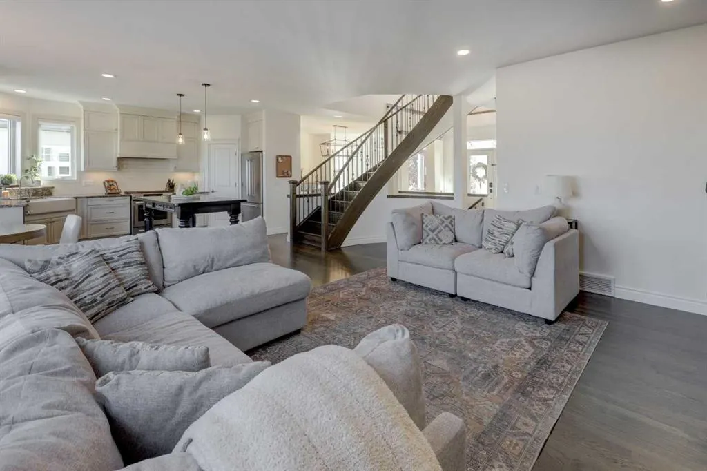 35 Palomino Boulevard
