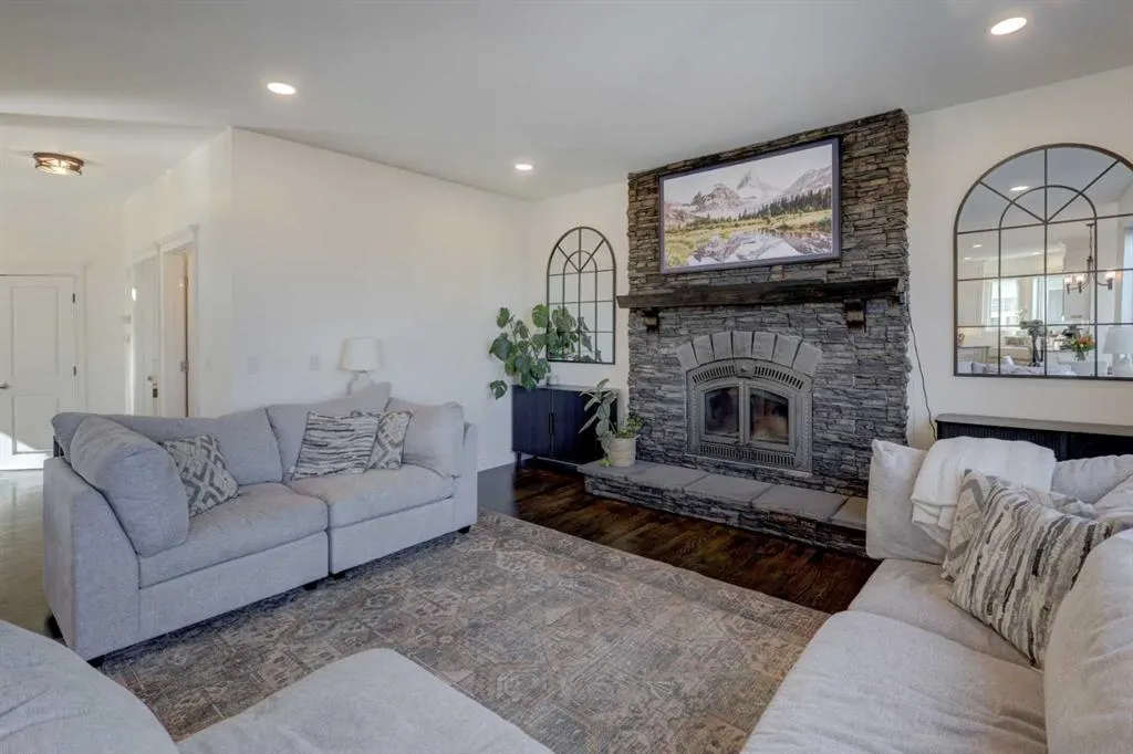 35 Palomino Boulevard