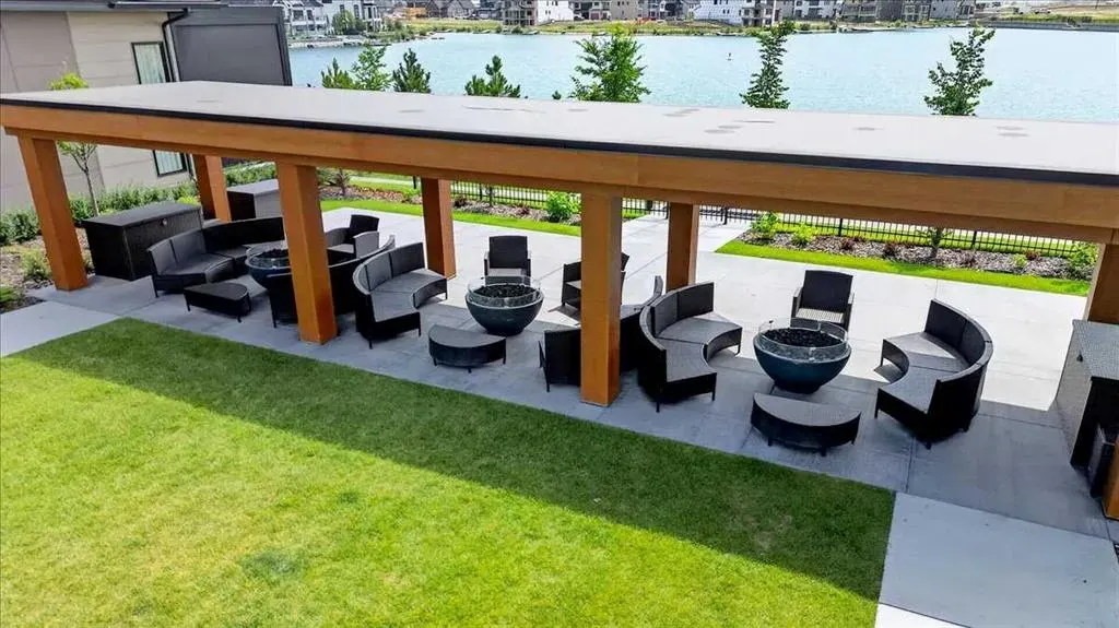 140 Marina Cove SE #302