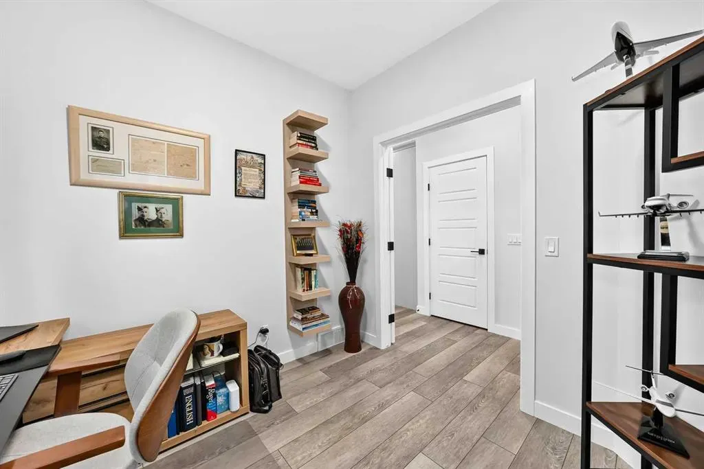 19 Versant View SW