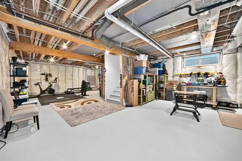19 Versant View SW