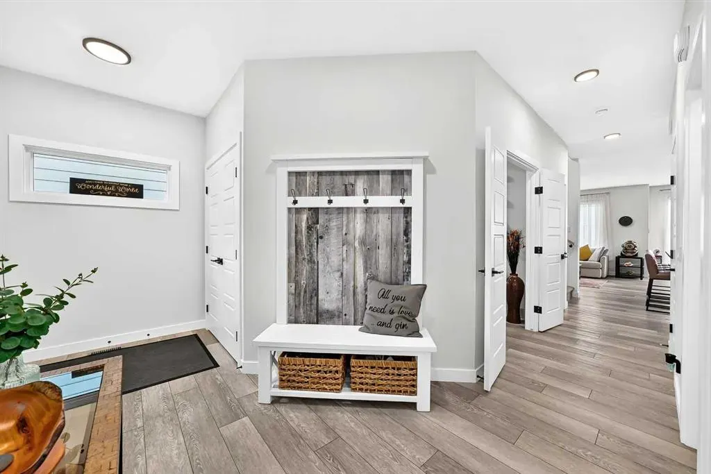 19 Versant View SW