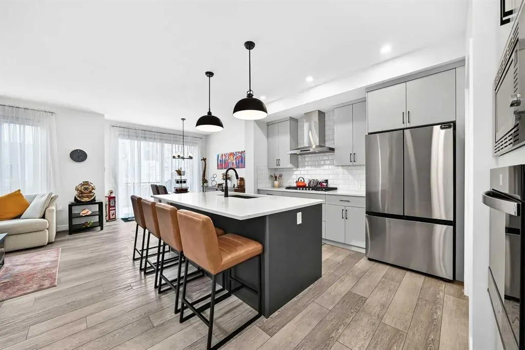 19 Versant View SW