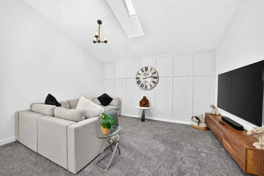 19 Versant View SW