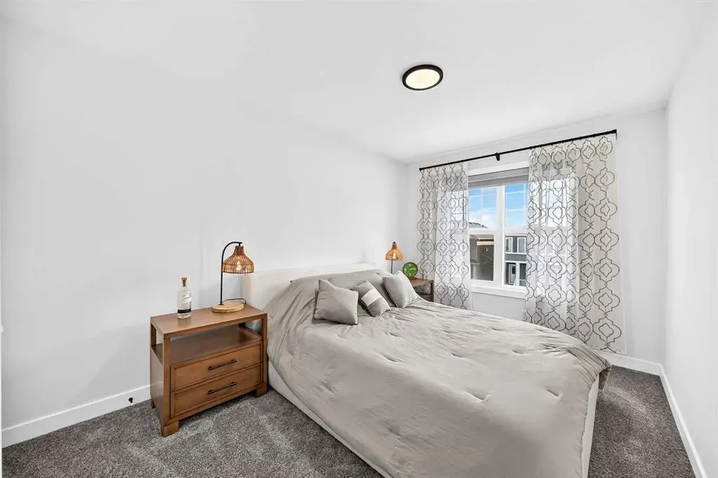 19 Versant View SW
