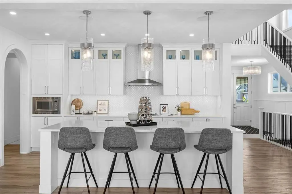 351 Marina Landing SE