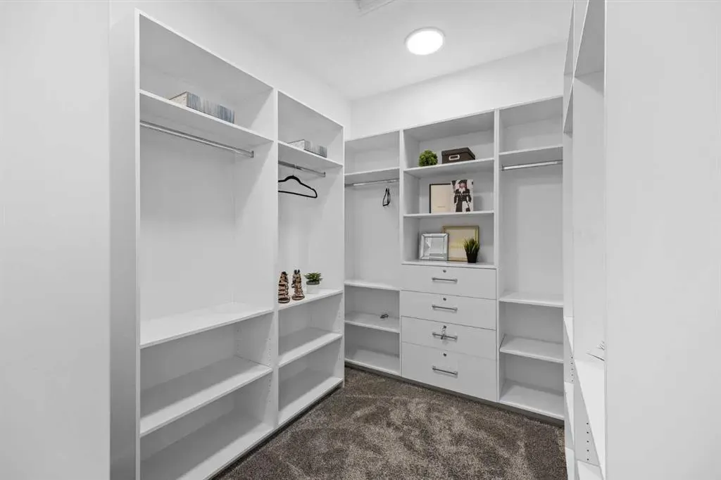 351 Marina Landing SE