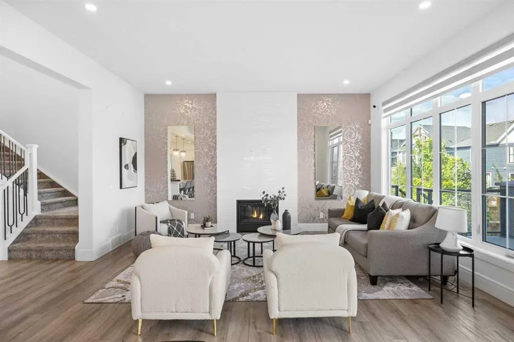 351 Marina Landing SE