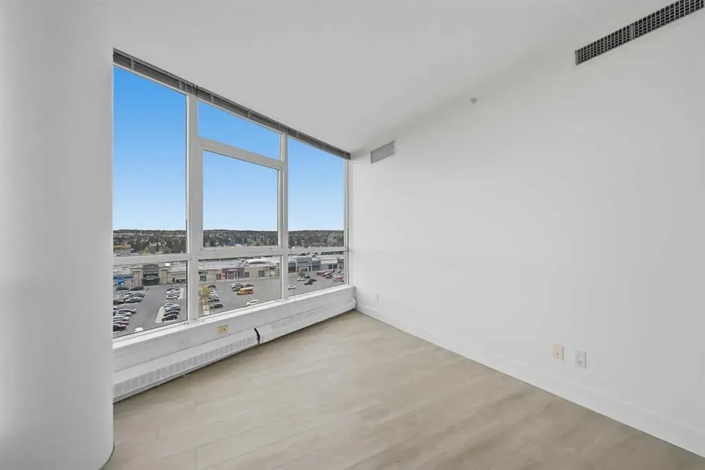 77 Spruce Place SW #1003