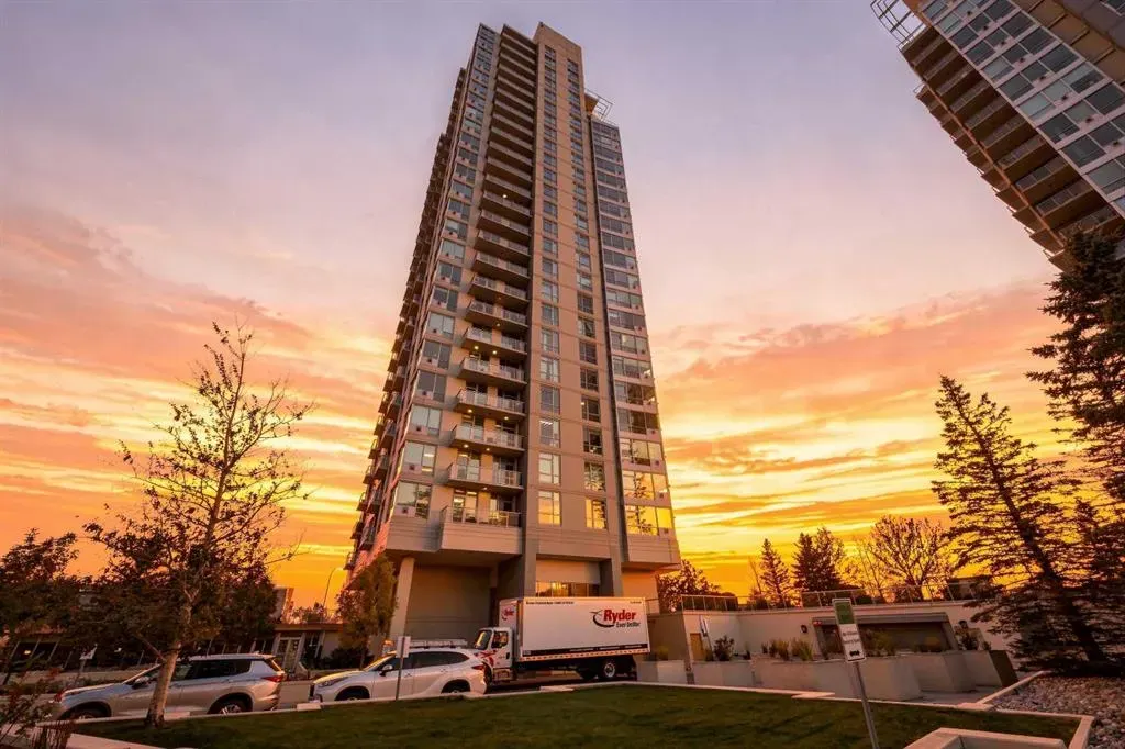 77 Spruce Place SW #1003