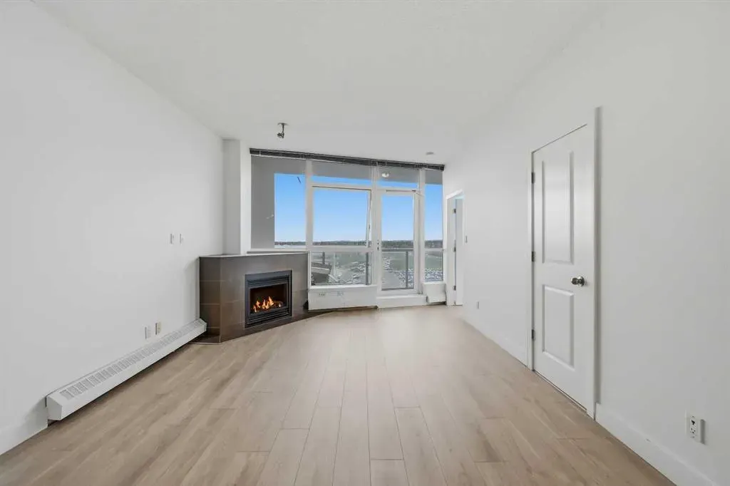 77 Spruce Place SW #1003