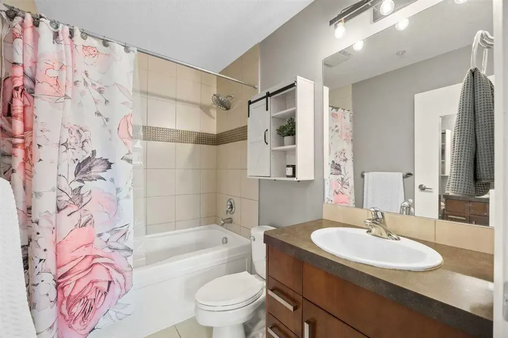 210 15 Avenue SE #206