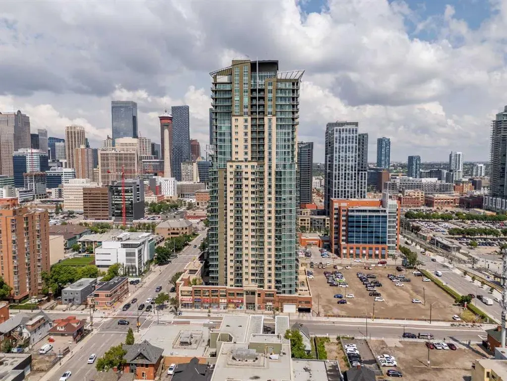 210 15 Avenue SE #206