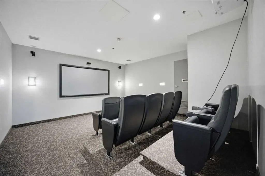 210 15 Avenue SE #206
