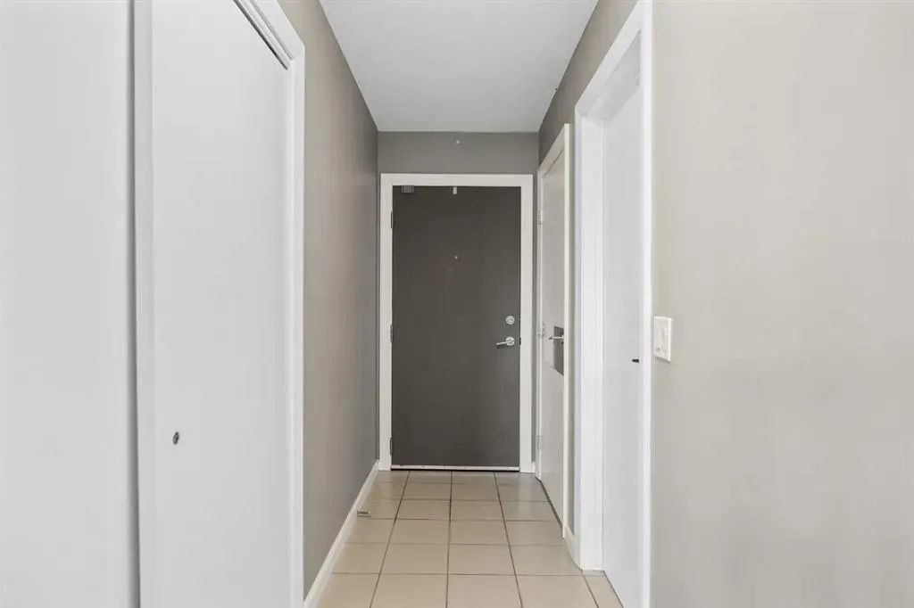 210 15 Avenue SE #206