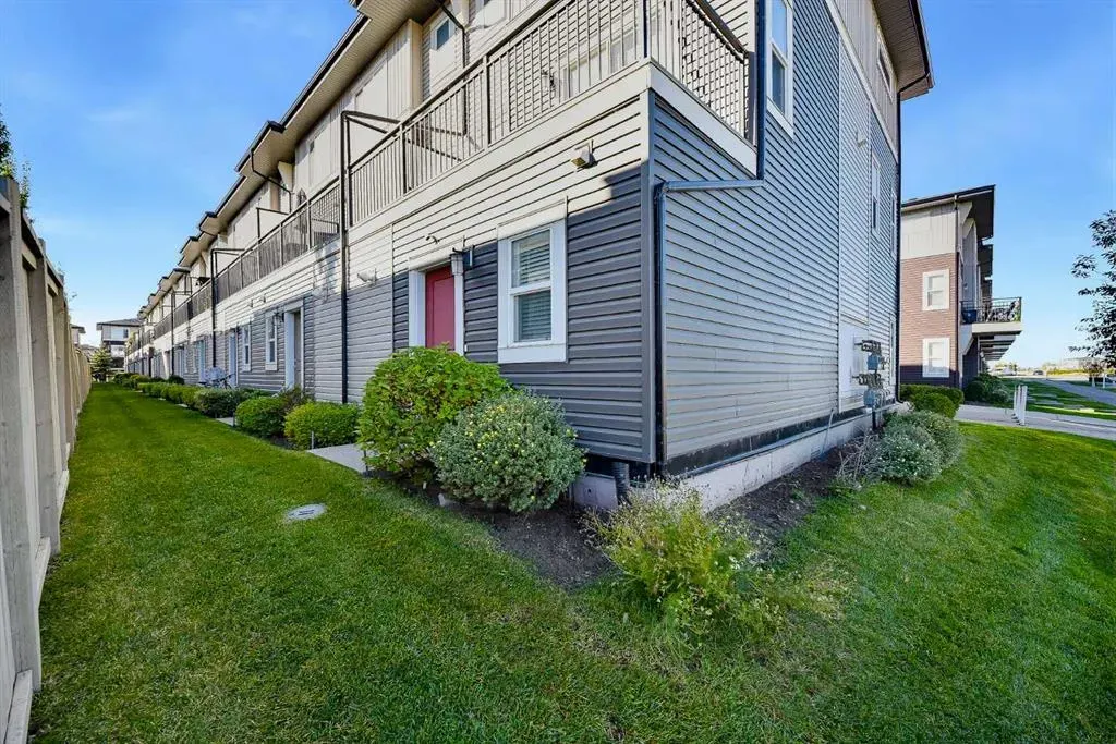 30 Cornerstone Manor NE #135