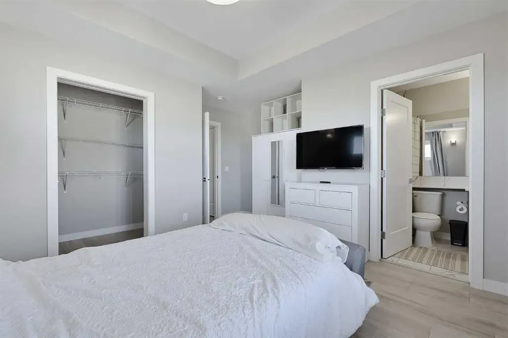 30 Cornerstone Manor NE #135
