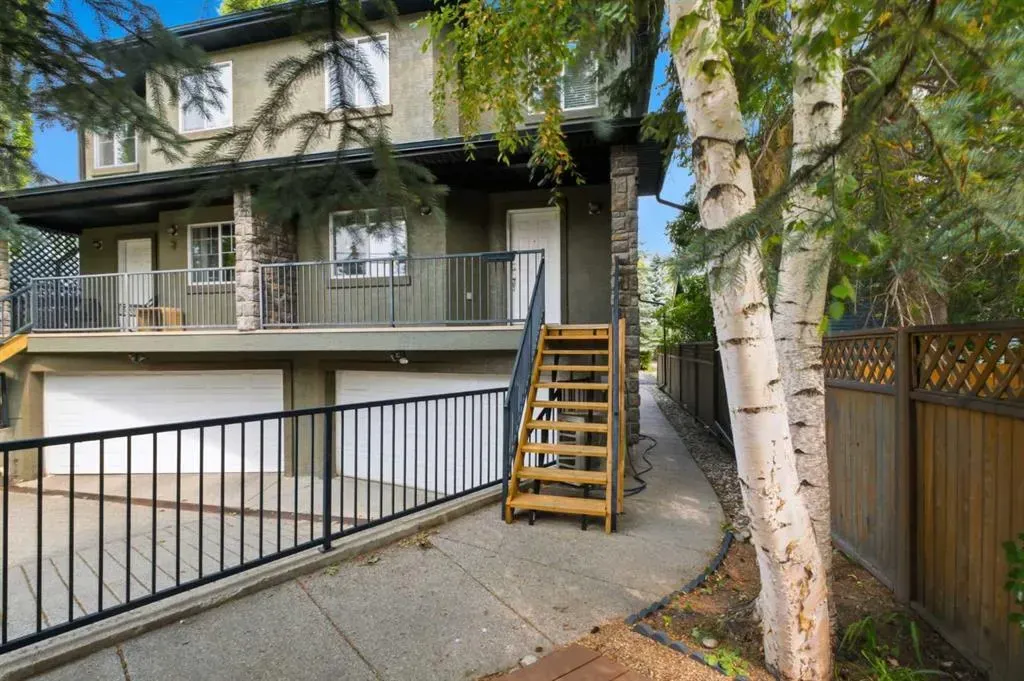 435 13 Avenue NE #2