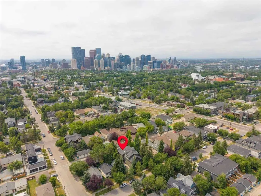 435 13 Avenue NE #2