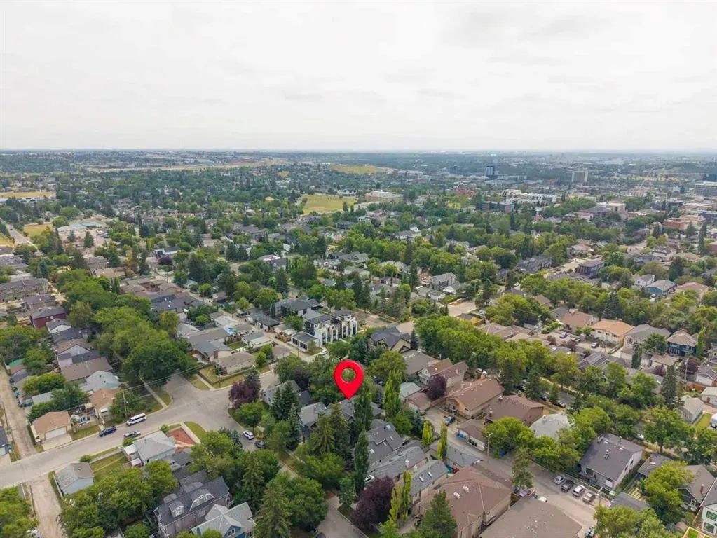 435 13 Avenue NE #2