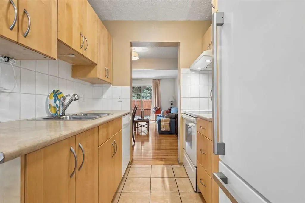 330 Canterbury Drive SW #23