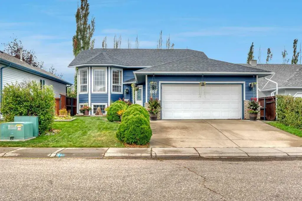 409 Strathford Bay