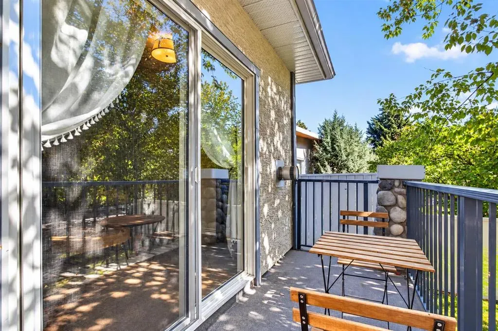 622 56 Avenue SW #102
