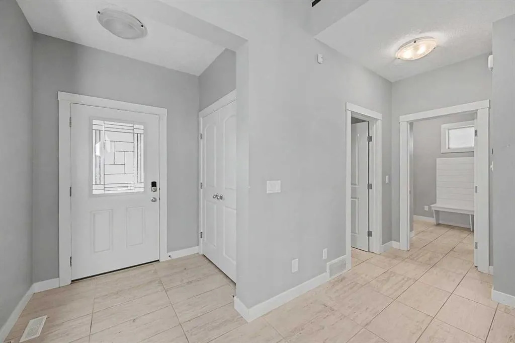 604 Midtown Place SW