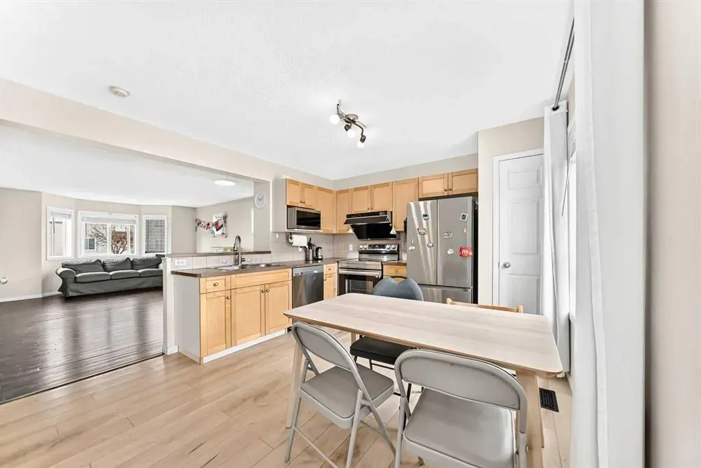 48 Royal Birch Villas NW