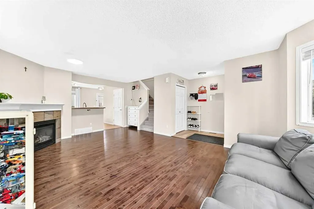 48 Royal Birch Villas NW