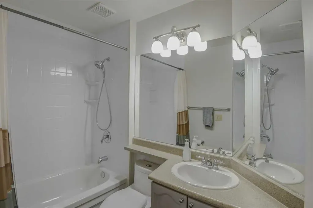 96 Coachway Gardens SW