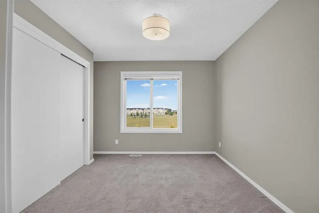 315 Redstone Walk NE #203