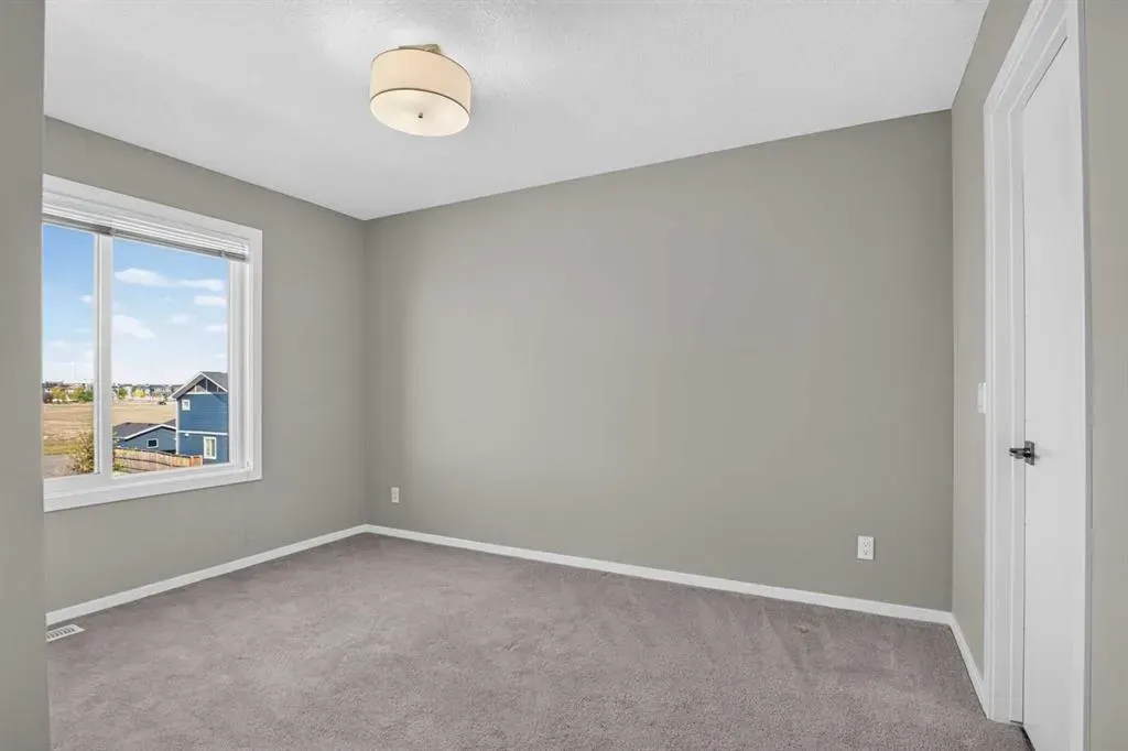 315 Redstone Walk NE #203