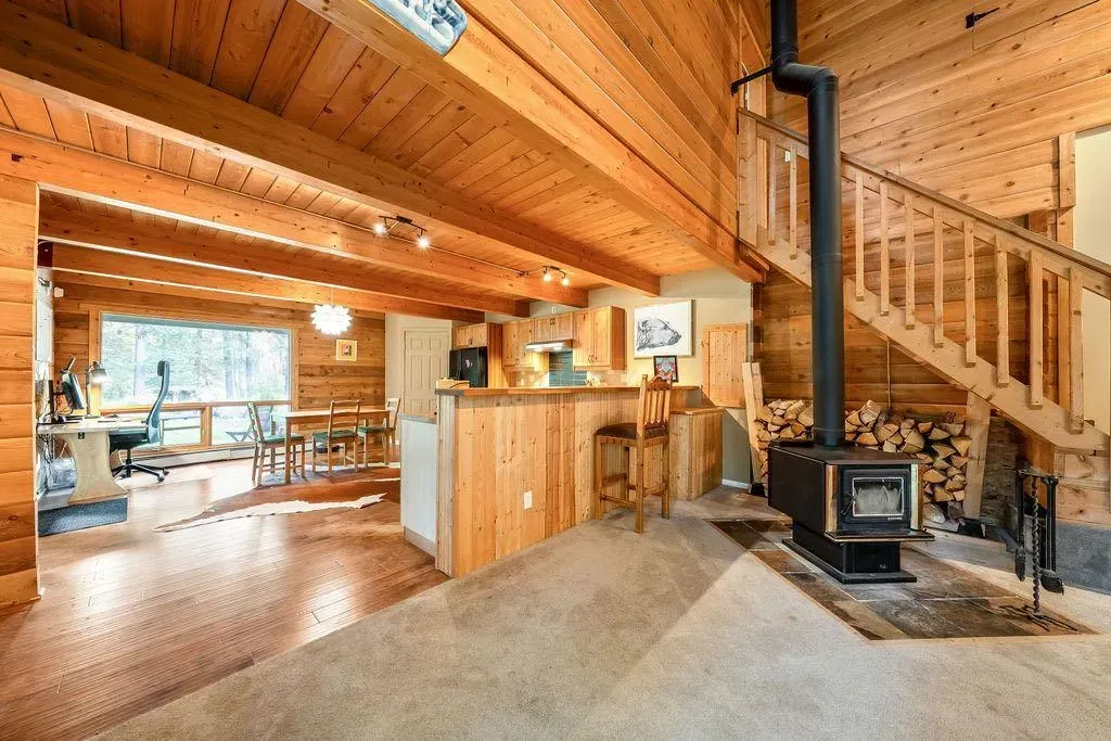 44 Elk Valley Grove