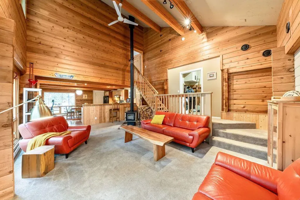 44 Elk Valley Grove