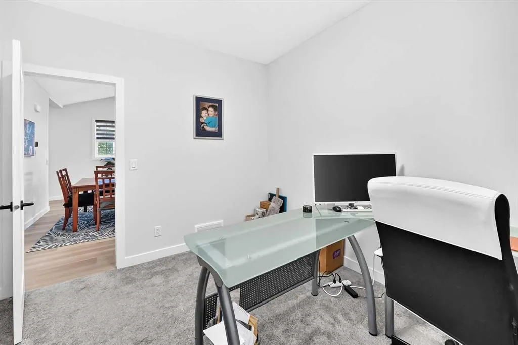 15 Coopersfield Link SW #2000