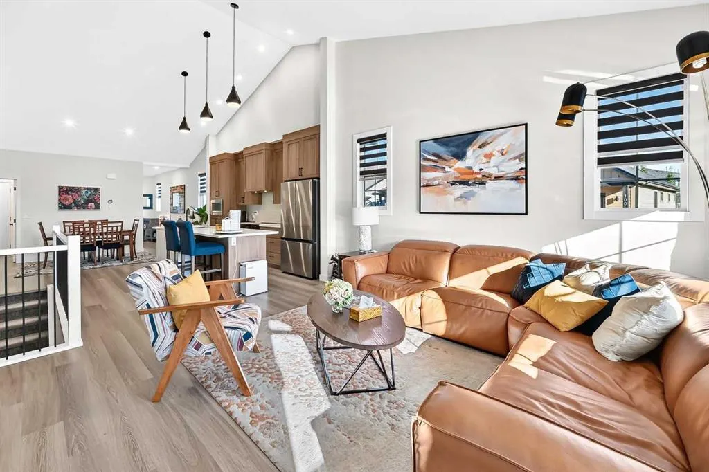 15 Coopersfield Link SW #2000