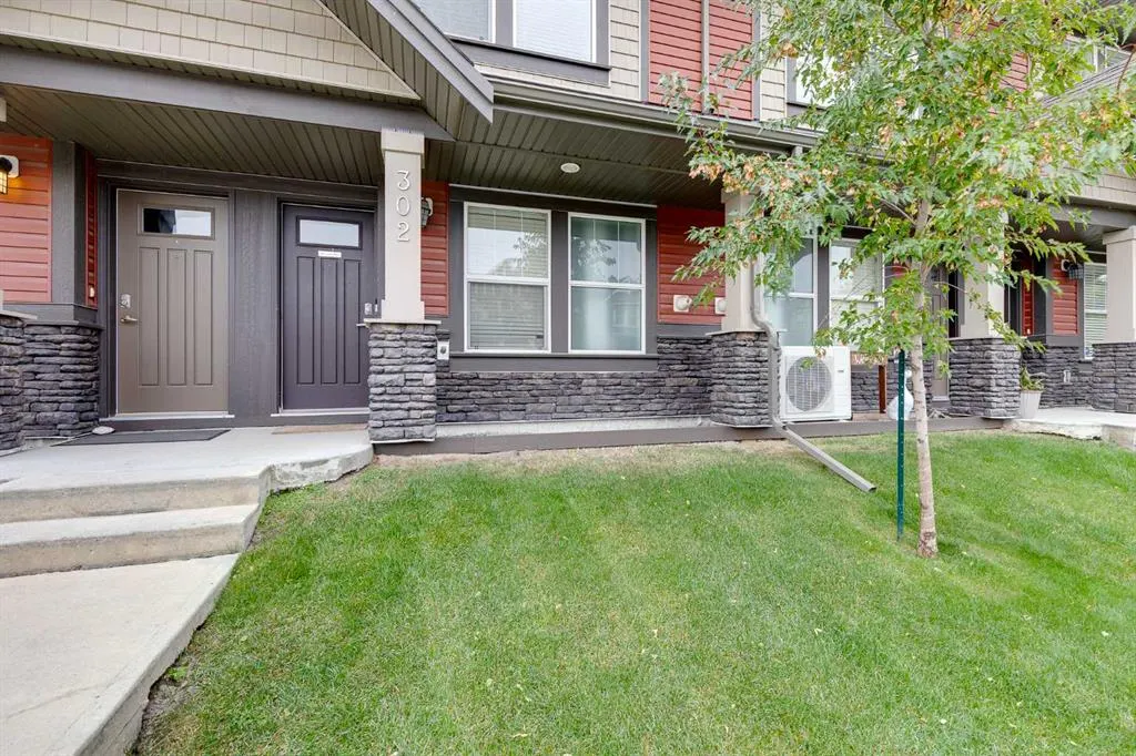 280 Williamstown Close NW #302