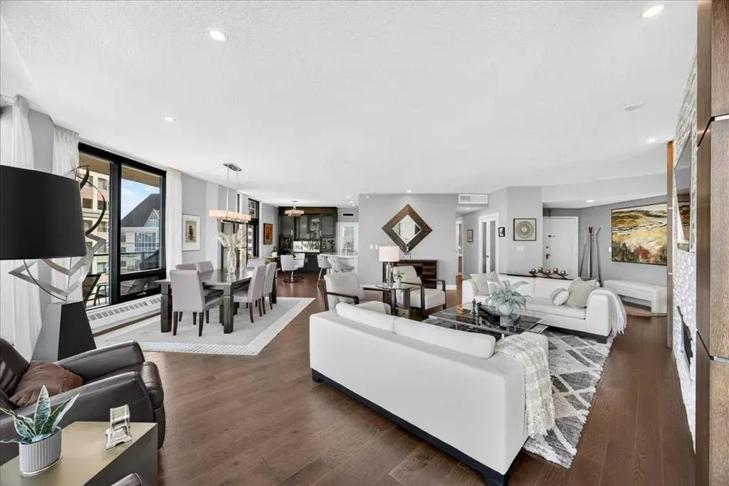 801 2 Avenue SW #1402
