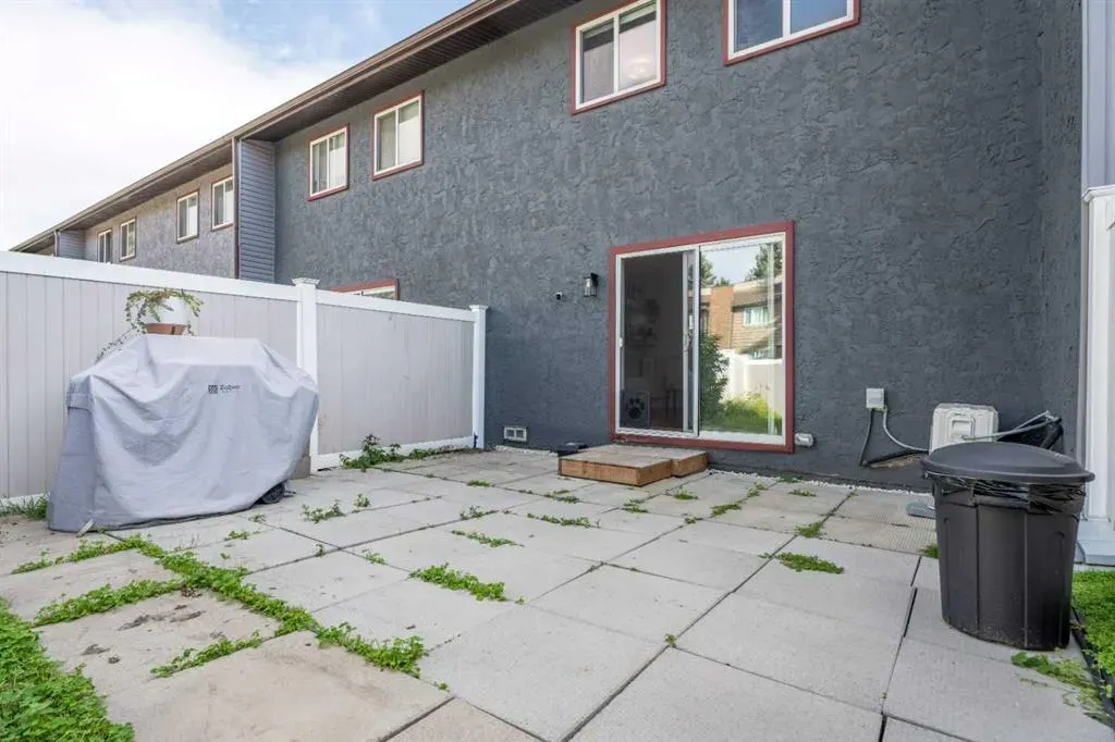 9930 Bonaventure Drive SE #302