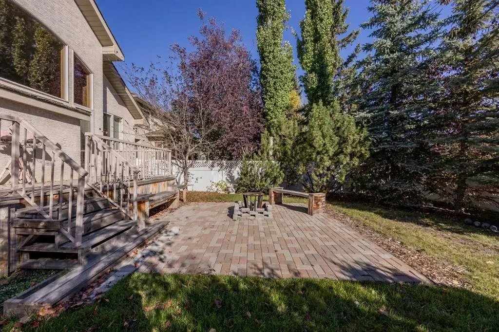 93 Coach Court SW