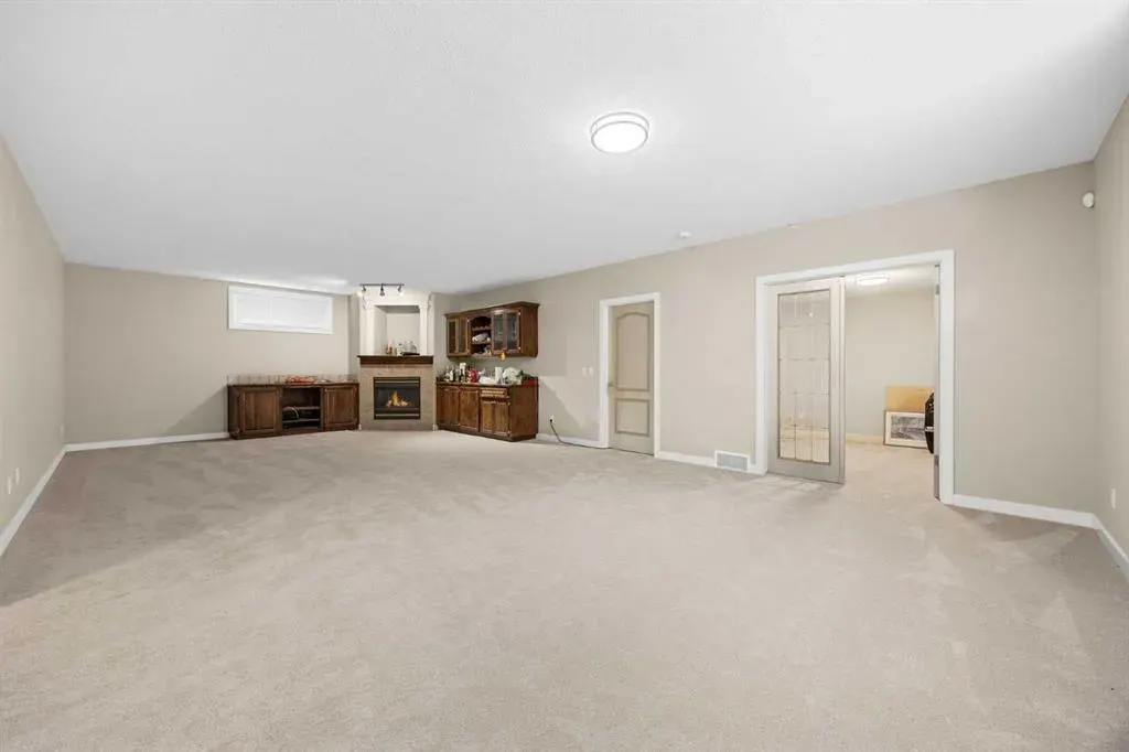 93 Coach Court SW