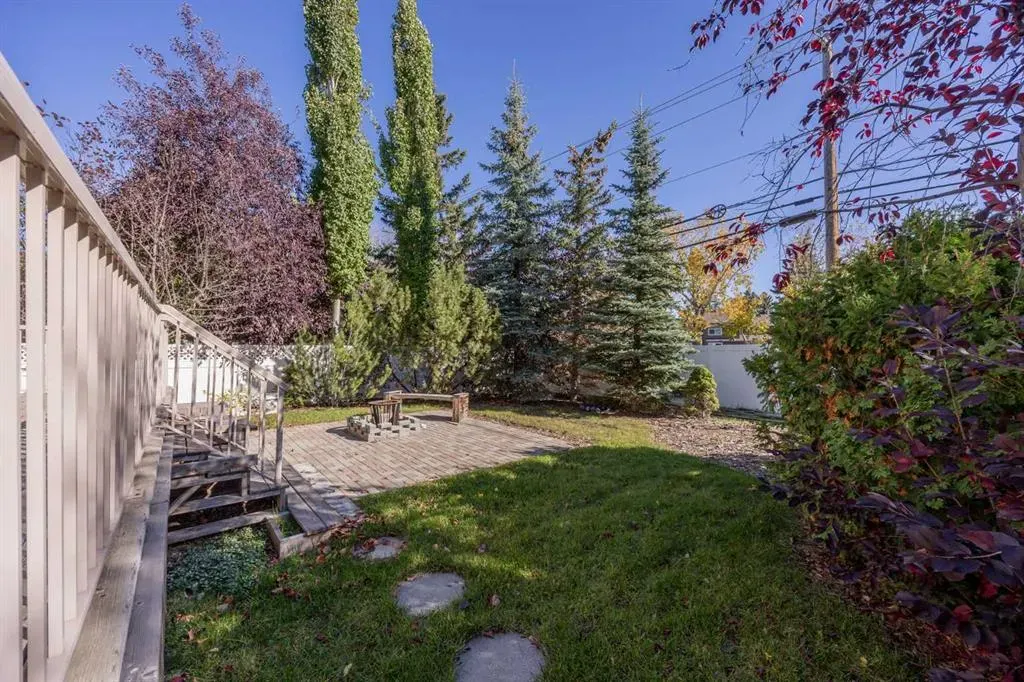 93 Coach Court SW