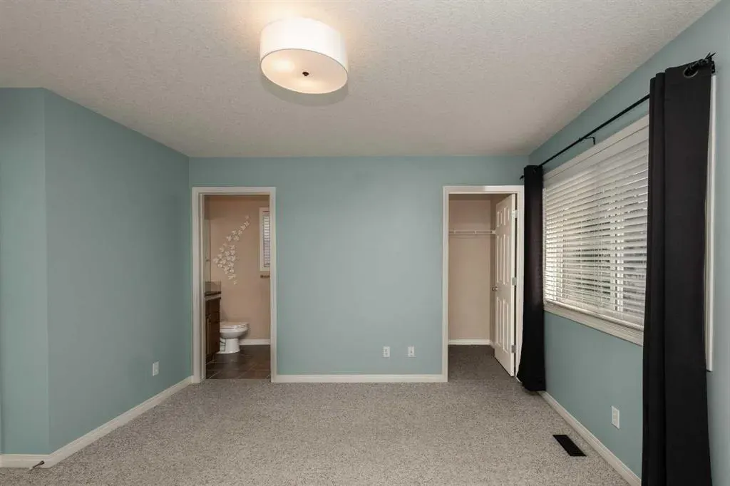 196 Eversyde Circle SW
