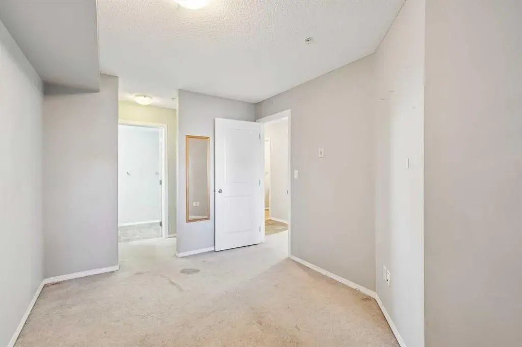 403 Mackenzie Way SW #3108