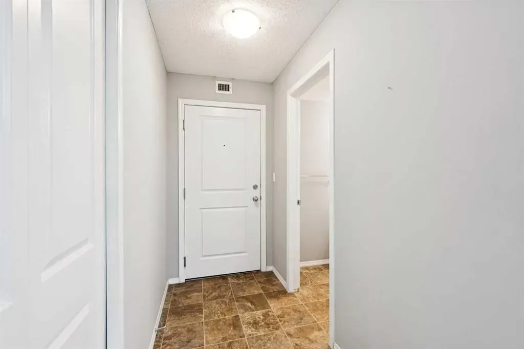 403 Mackenzie Way SW #3108