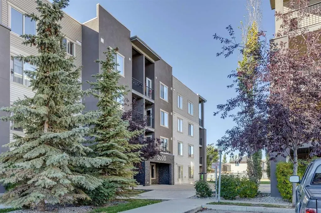 403 Mackenzie Way SW #3108