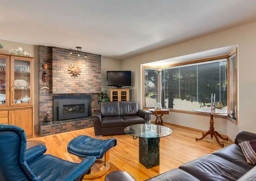 4808 Valiant Drive NW