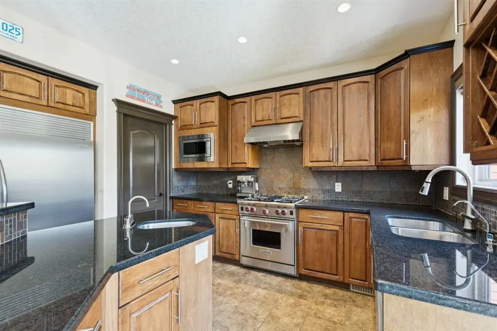 957 Coopers Drive SW